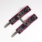 Черные кожаные оковы с розовой строчкой - Crazy Handmade - купить с доставкой в Миассе