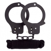 Чёрные наручники из листового металла в комплекте с веревкой BONDX METAL CUFFS LOVE ROPE SET - Dream Toys - купить с доставкой в Миассе