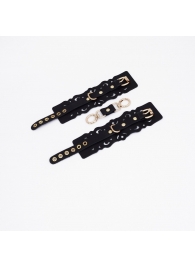 Черные кожаные наручники с узорами и золотистой фурнитурой - Crazy Handmade - купить с доставкой в Миассе