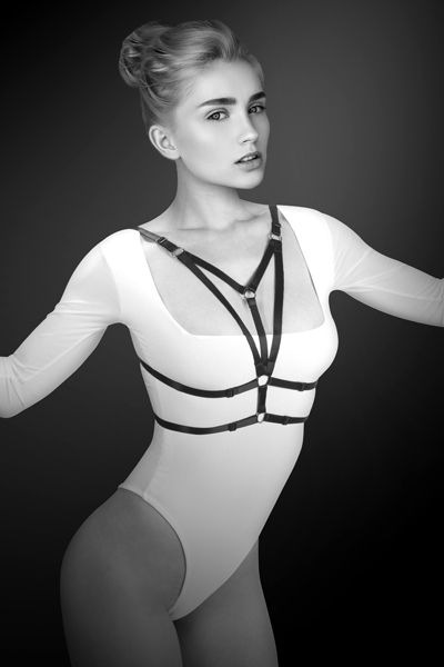 Черная упряжь на грудь Laura - Bijoux Pour Toi - купить с доставкой в Миассе