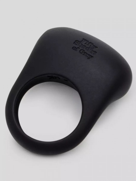 Черное эрекционное виброкольцо Sensation Rechargeable Vibrating Love Ring - Fifty Shades of Grey - в Миассе купить с доставкой