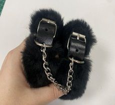 Черные наручники на цепи с меховой опушкой - Лунный свет - купить с доставкой в Миассе