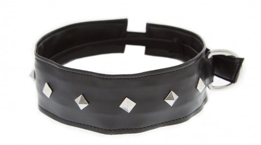 Полиуретановый ошейник с пуклями Collar with Studs - Blush Novelties - купить с доставкой в Миассе